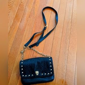 Guess cat head purse